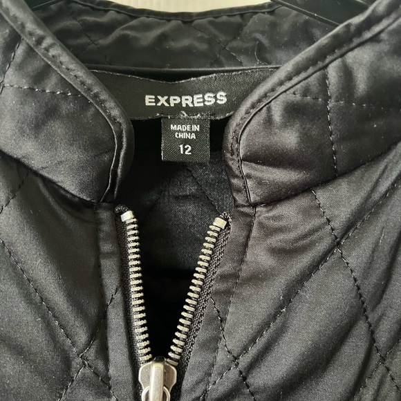 Woman’s Express Black Quilted Jacket - Picture 4 of 4